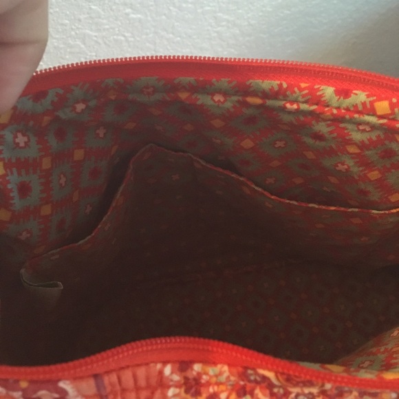 LAST CHANCE!!! Vera Bradley purse - Picture 8 of 8